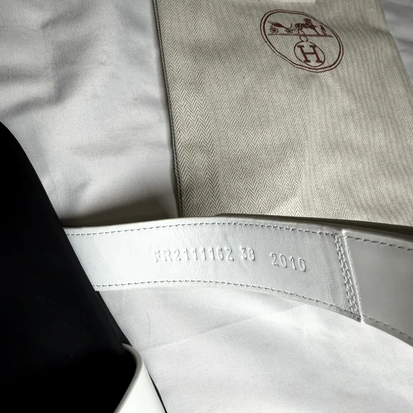 Hermes Black and White Women's Sandals - Picture 3 of 4